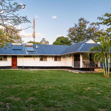 Harry'S Kisumu Oasis Aparthotel Exterior photo