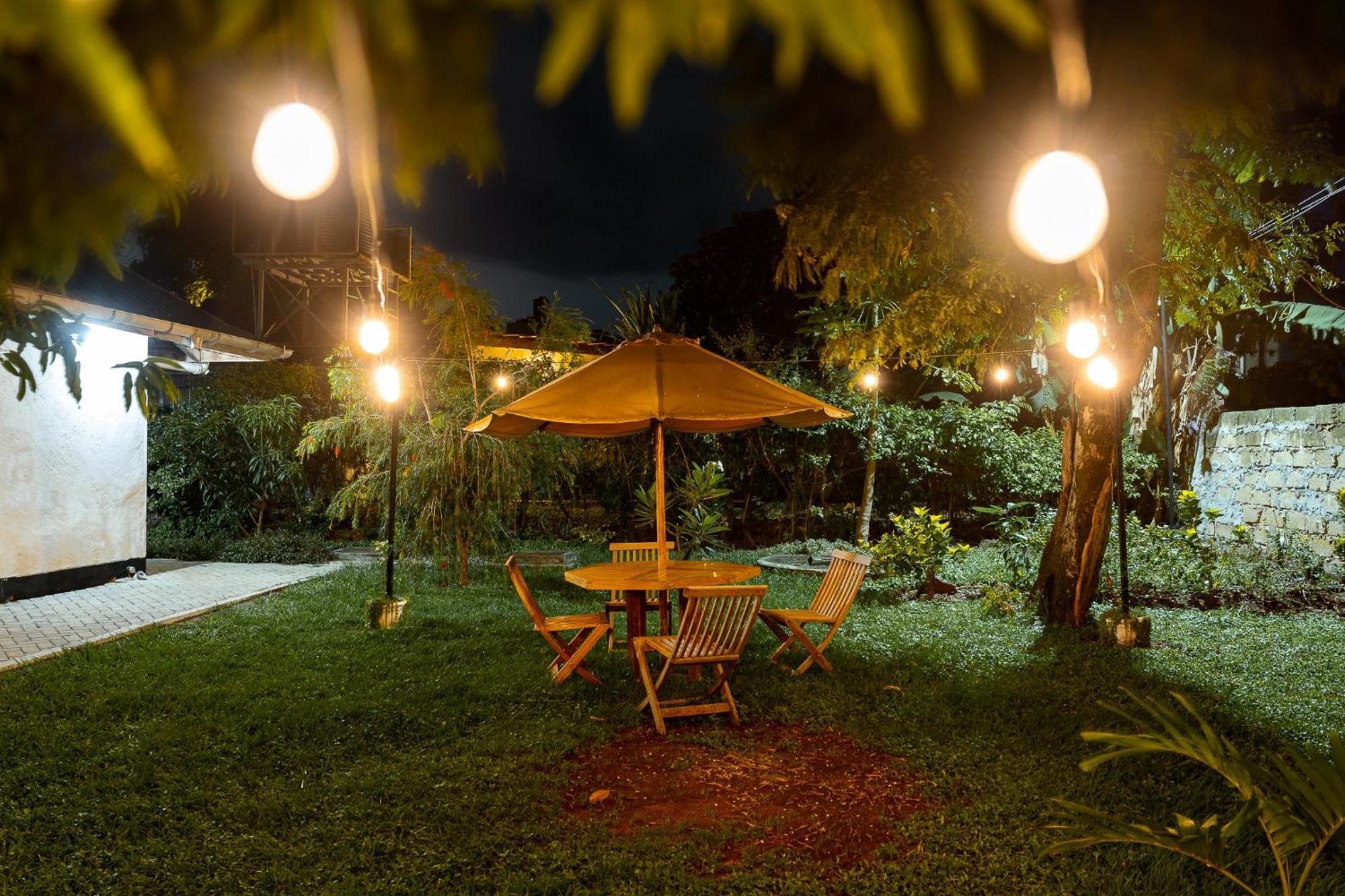 Harry'S Kisumu Oasis Aparthotel Exterior photo