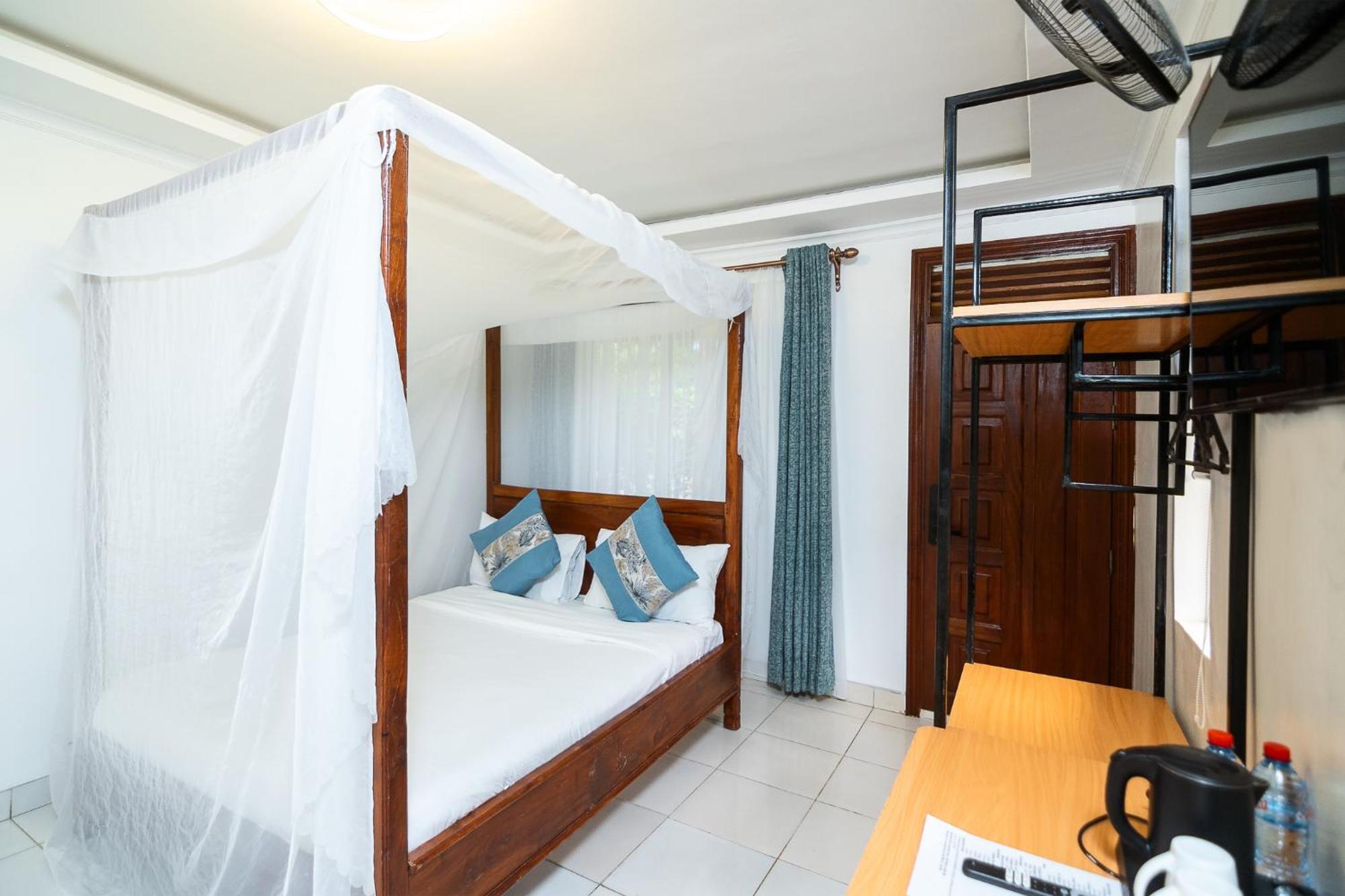 Harry'S Kisumu Oasis Aparthotel Exterior photo