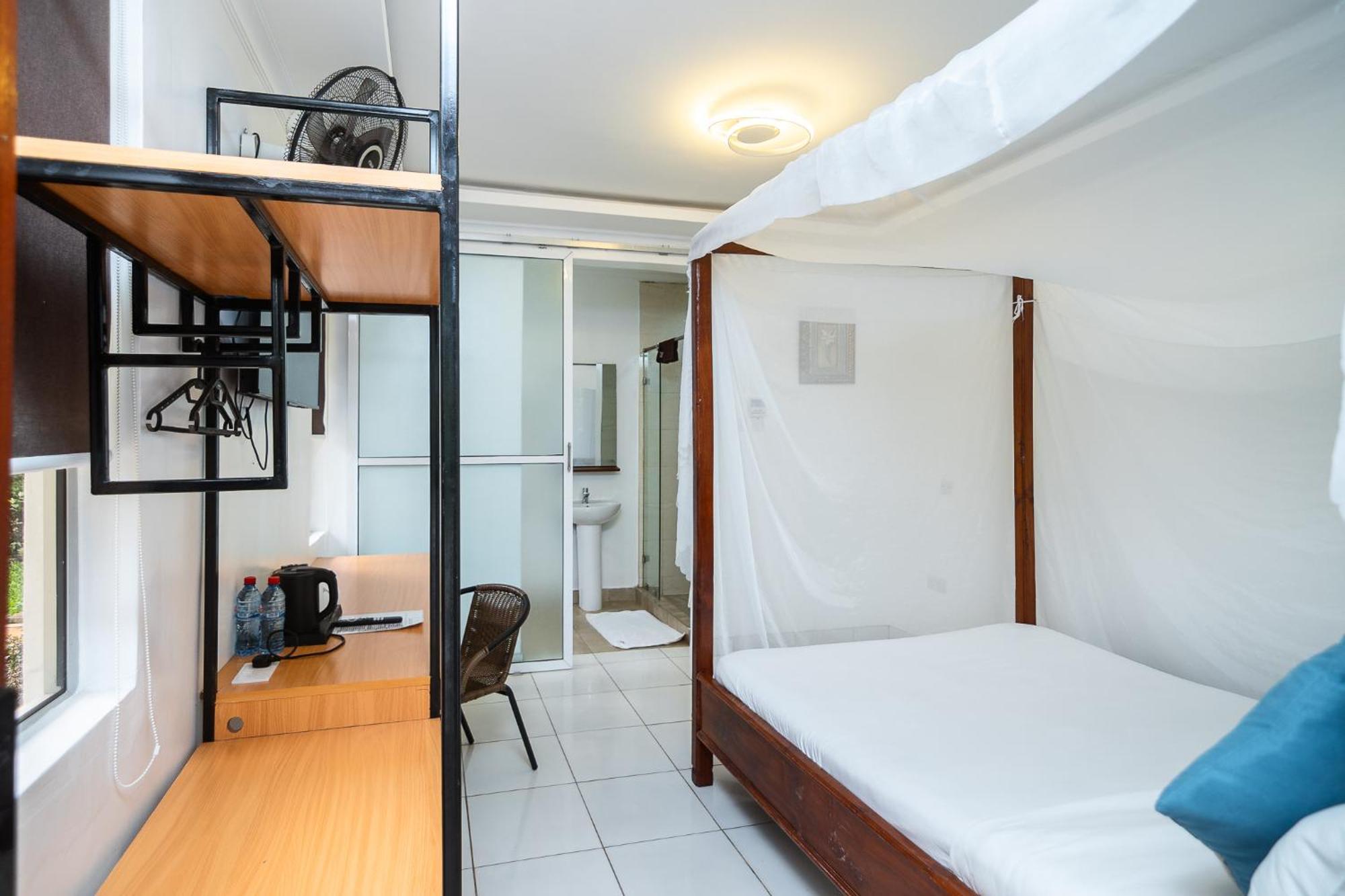 Harry'S Kisumu Oasis Aparthotel Exterior photo
