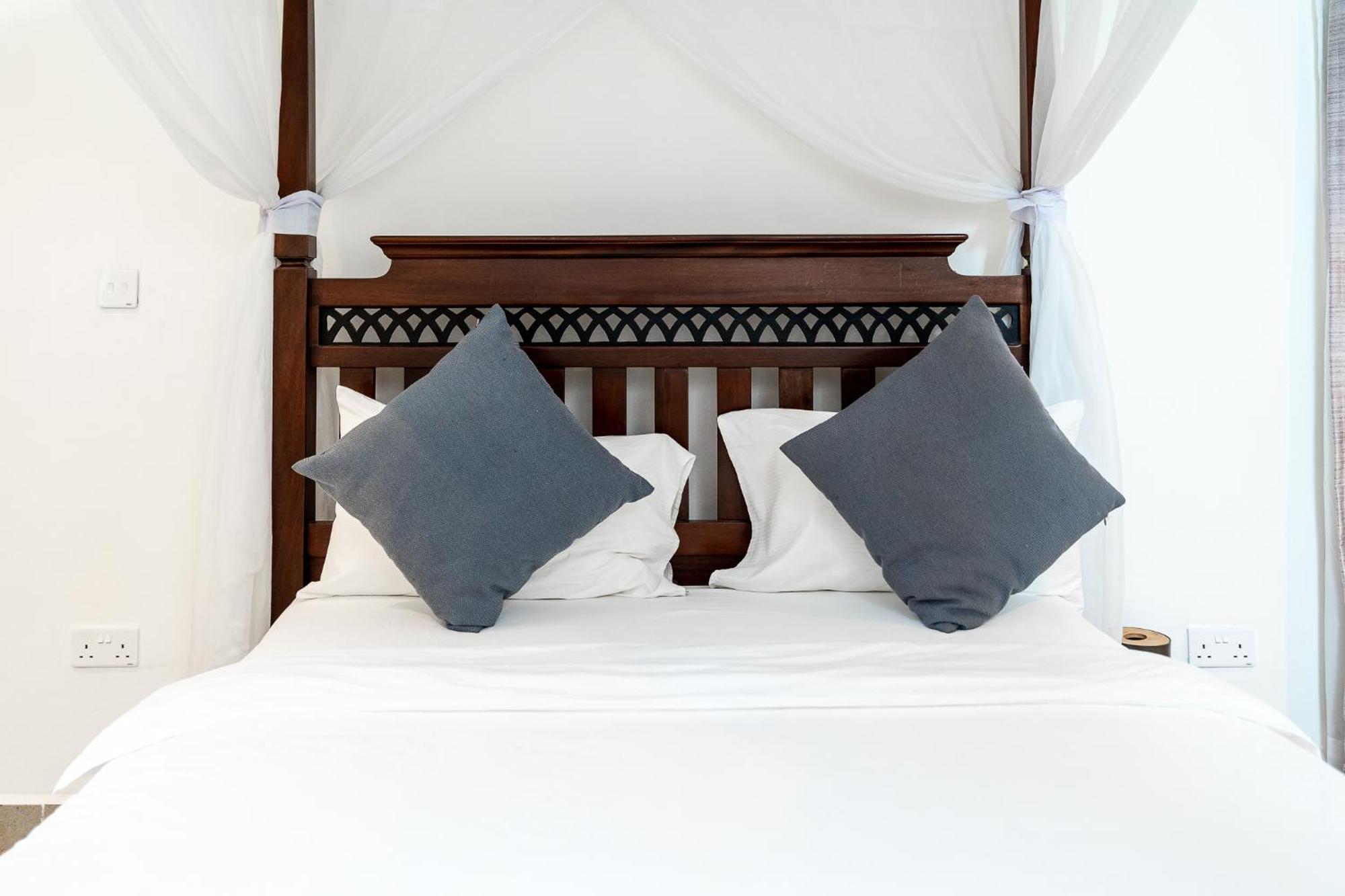 Harry'S Kisumu Oasis Aparthotel Exterior photo