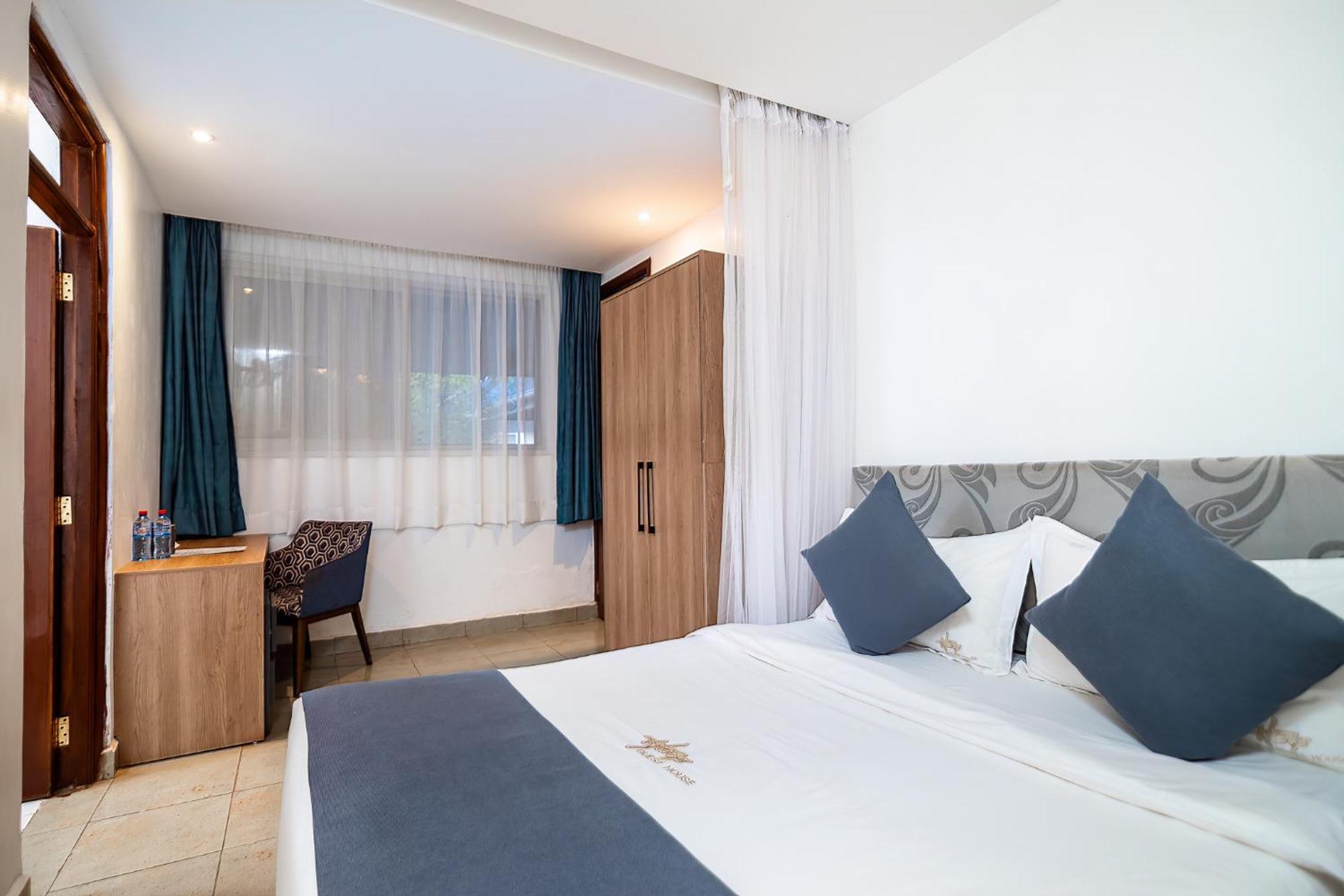 Harry'S Kisumu Oasis Aparthotel Exterior photo